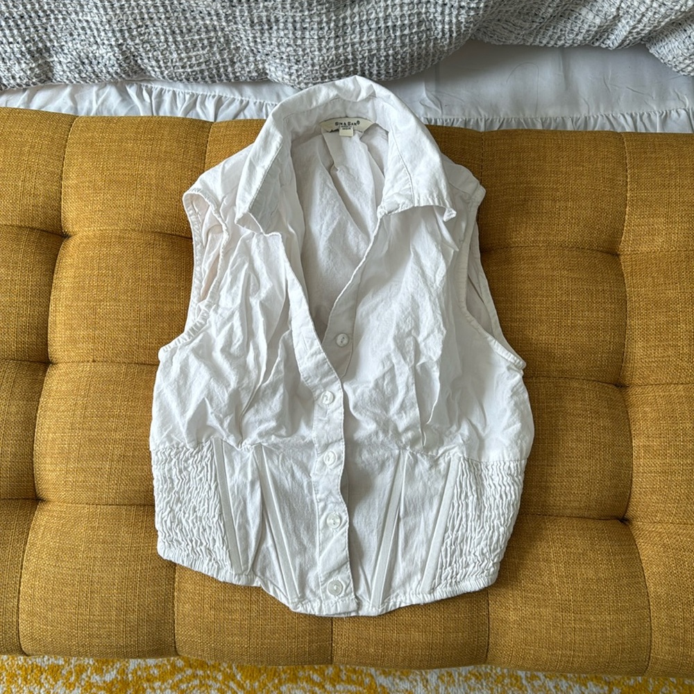 Cropped button up